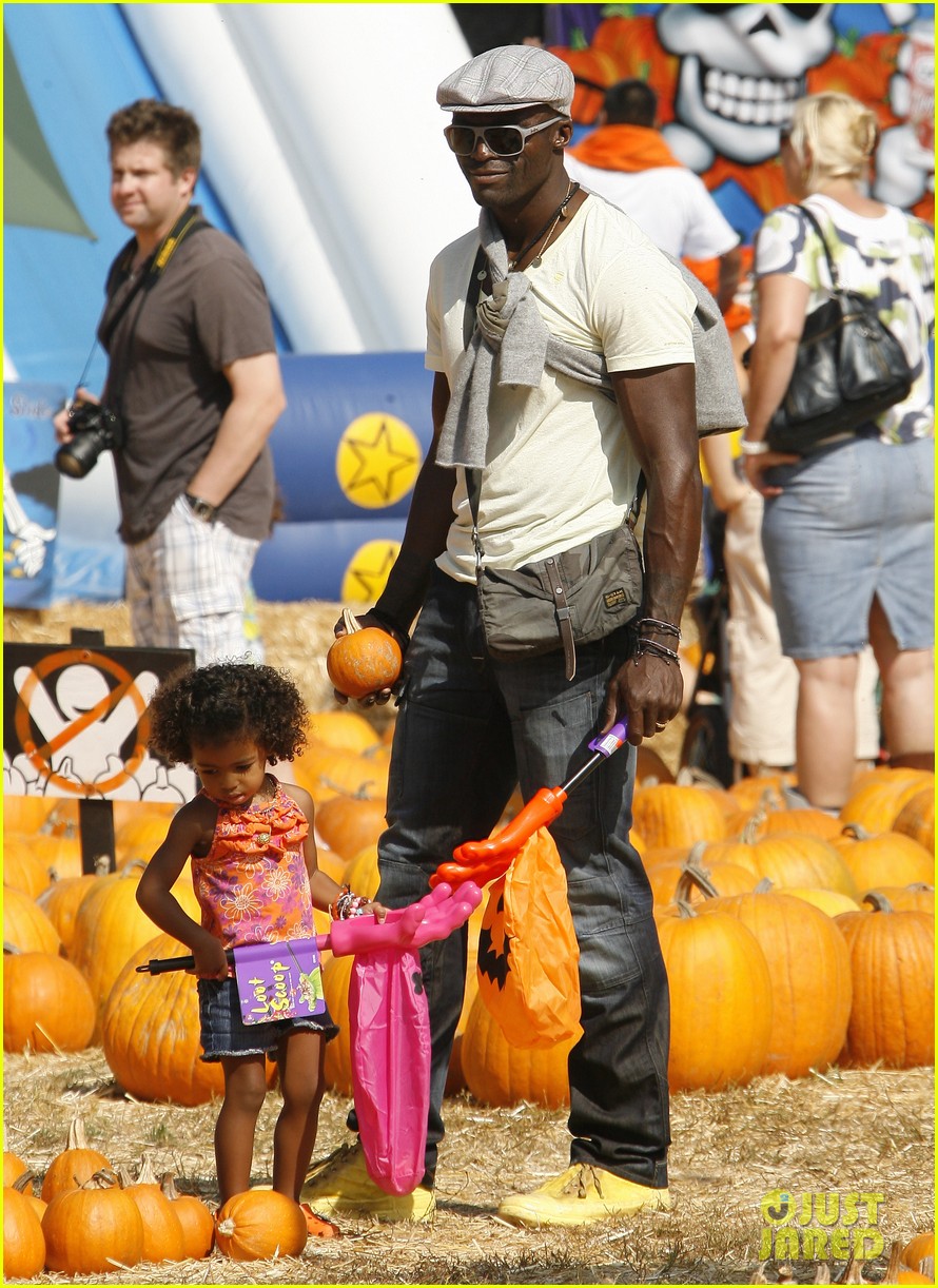 Heidi Klum & Seal Pick Pumpkins With the Kids! Photo 2590611(02)