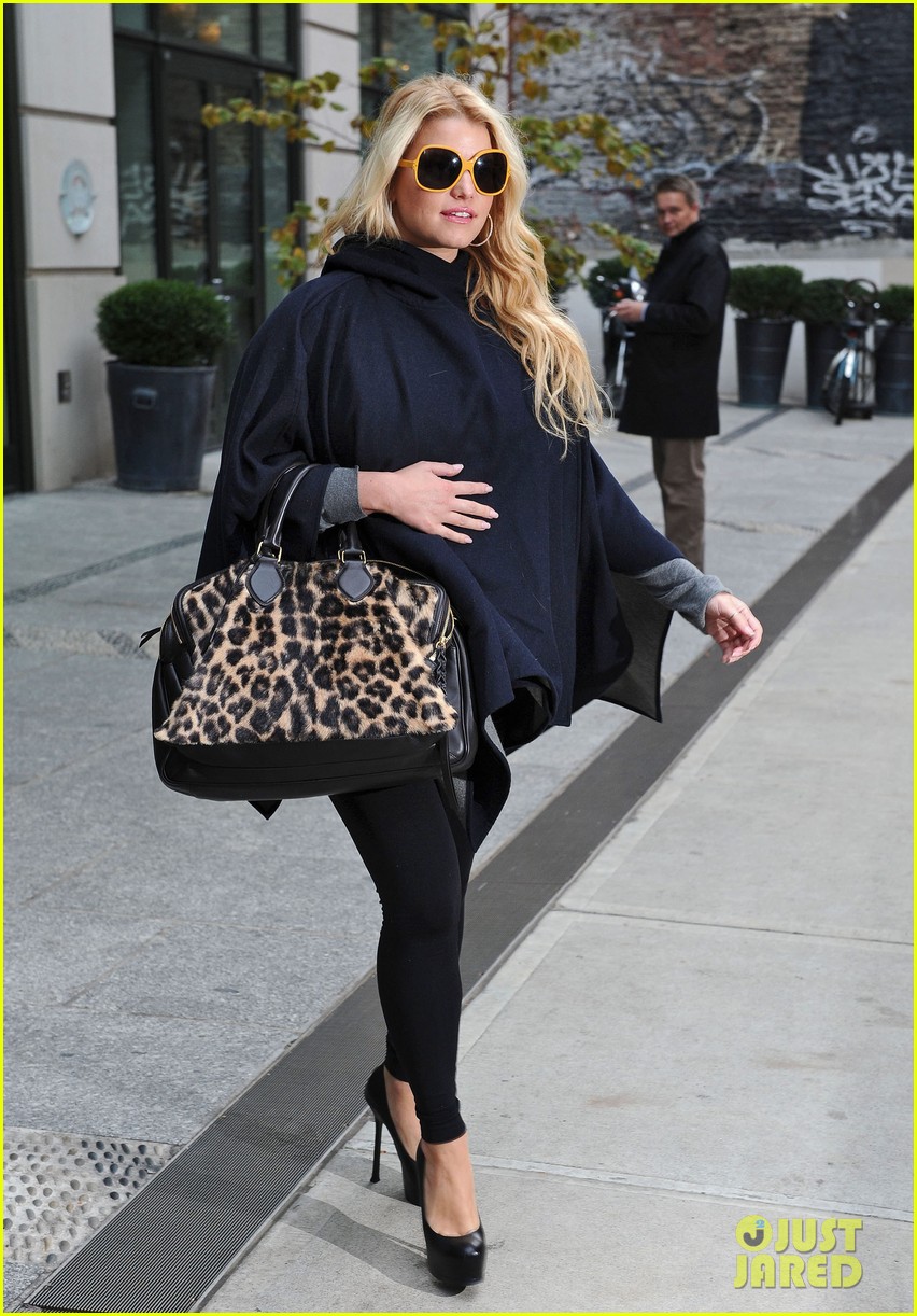 Jessica Simpson prowls around in all black while her little cub Maxwell  wears cute leopard print leggings