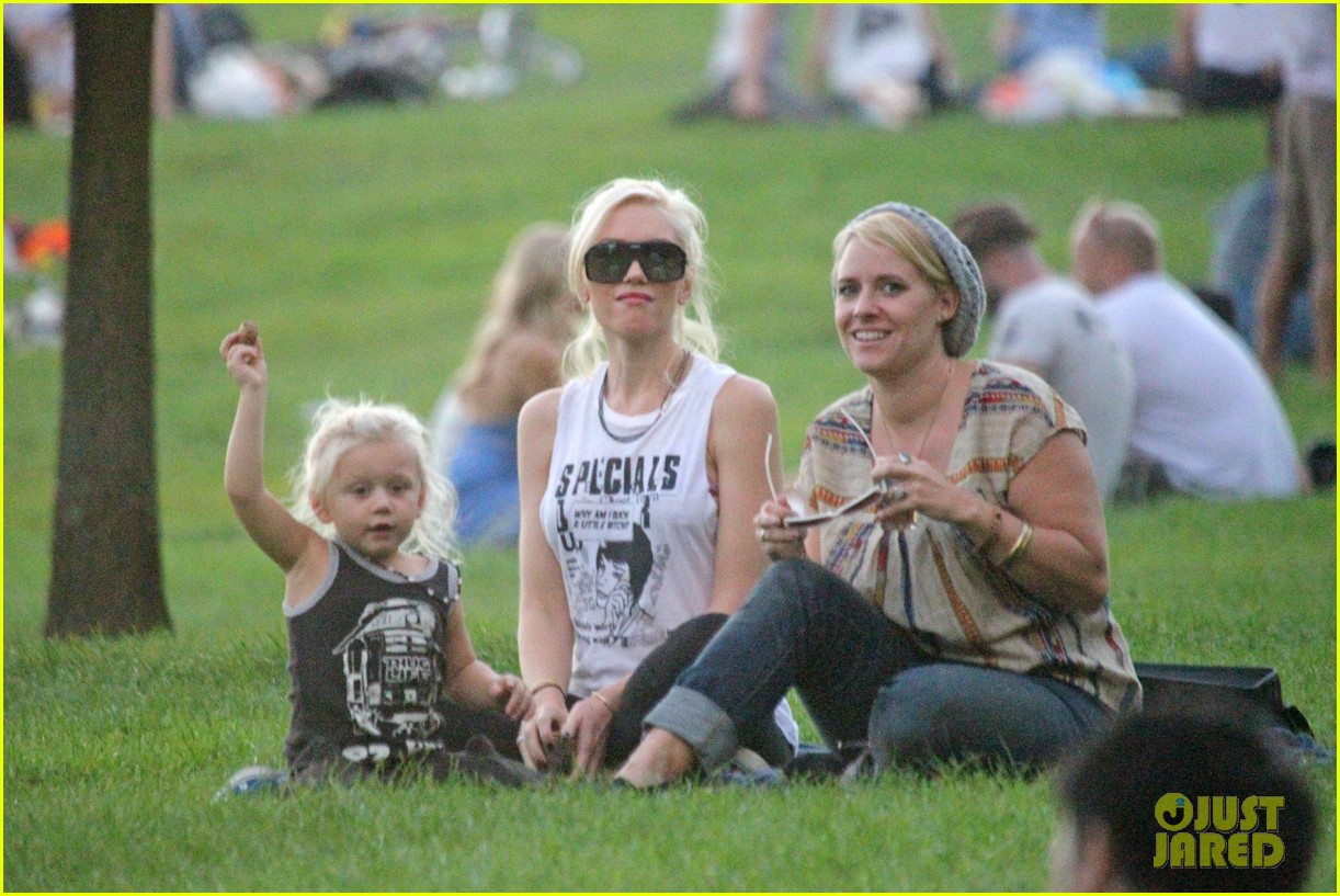 Gwen Stefani & Zuma Play at the Park Photo 2586006 Celebrity Babies