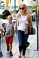 reese witherspoon runs errands with deacon 09