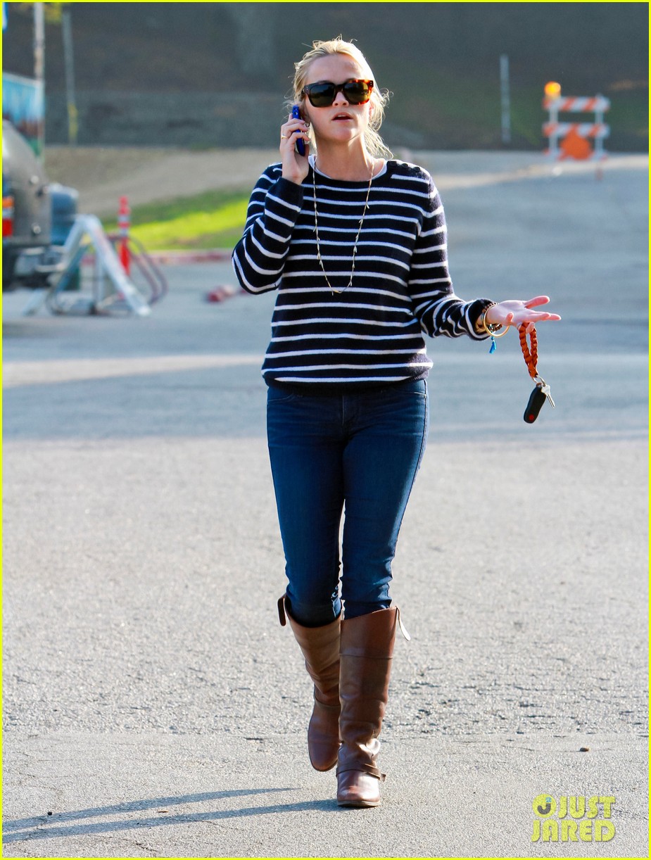 reese witherspoon ava griffith park 082591618