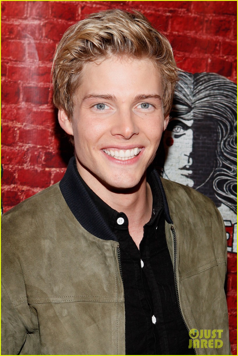 Picture of Hunter Parrish in General Pictures - hunter-parrish-1384010690.jpg  | Teen Idols 4 You