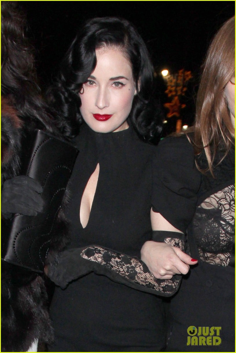 dita von teese the cure live 02