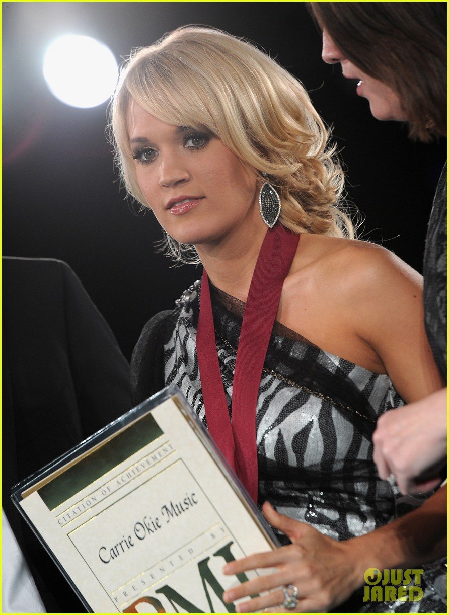 carrie underwood taylor swift bmi awards 142598139