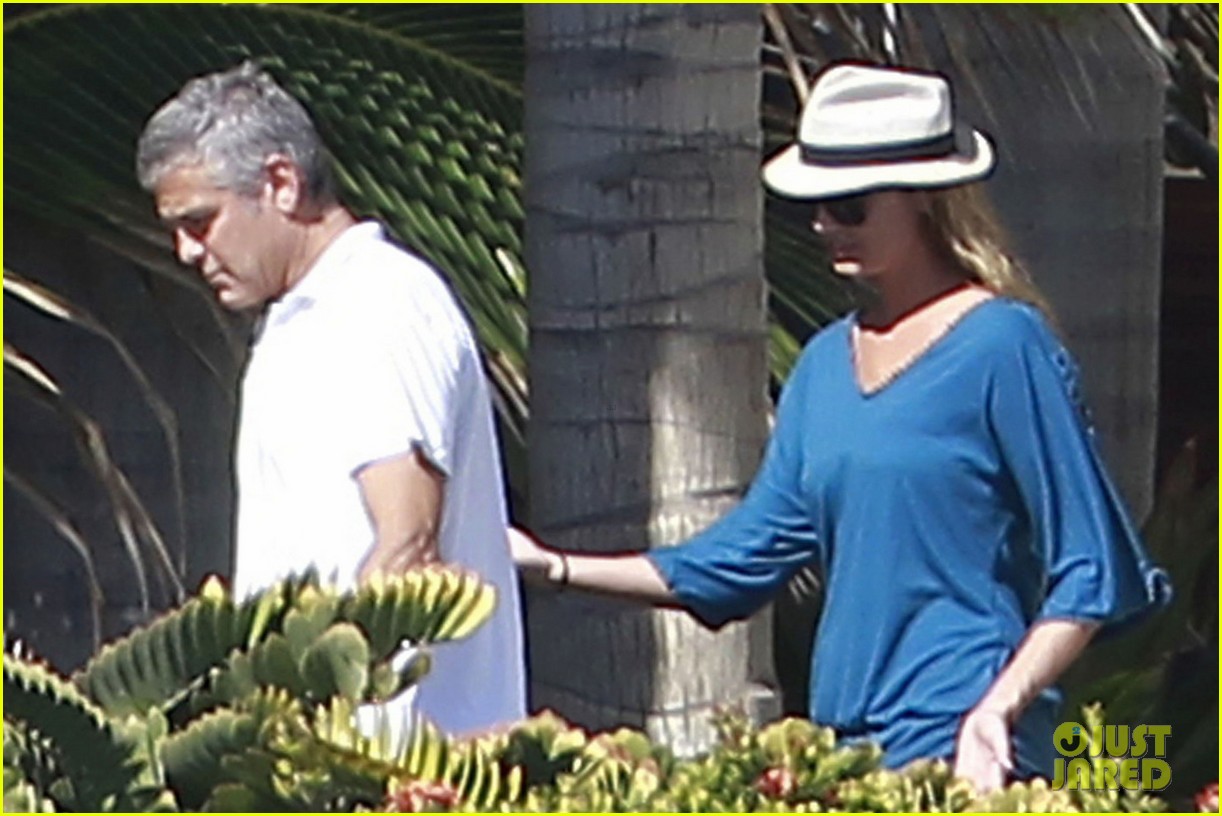 Clooney Mexico with Stacy Keibler! Photo 2613685 Cindy