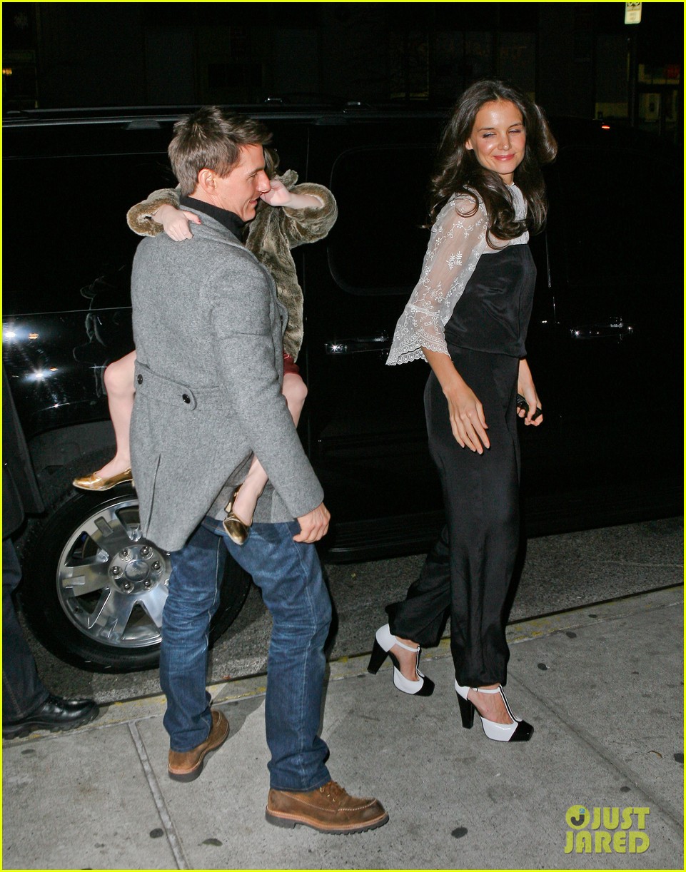 katie holmes tom cruise birthday night out 122611005
