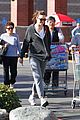 mandy moore shops at mother earth 14