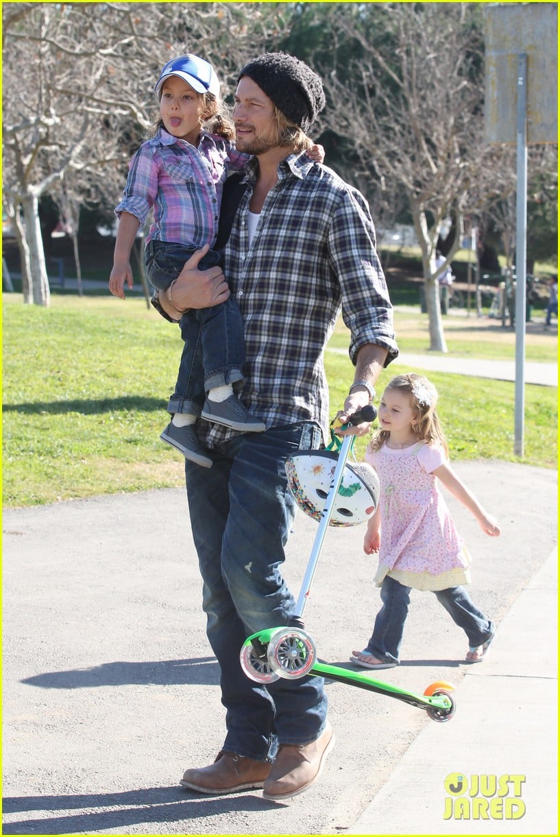 Nahla Aubry: Coldwater Park with Dad Gabriel!: Photo 2612998