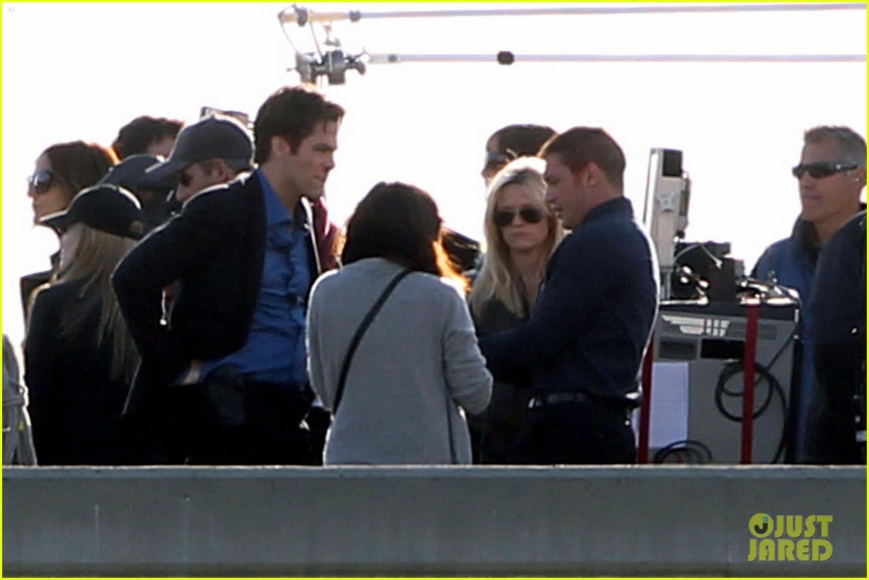 reese witherspoon chris pine this means war reshoots 032606450