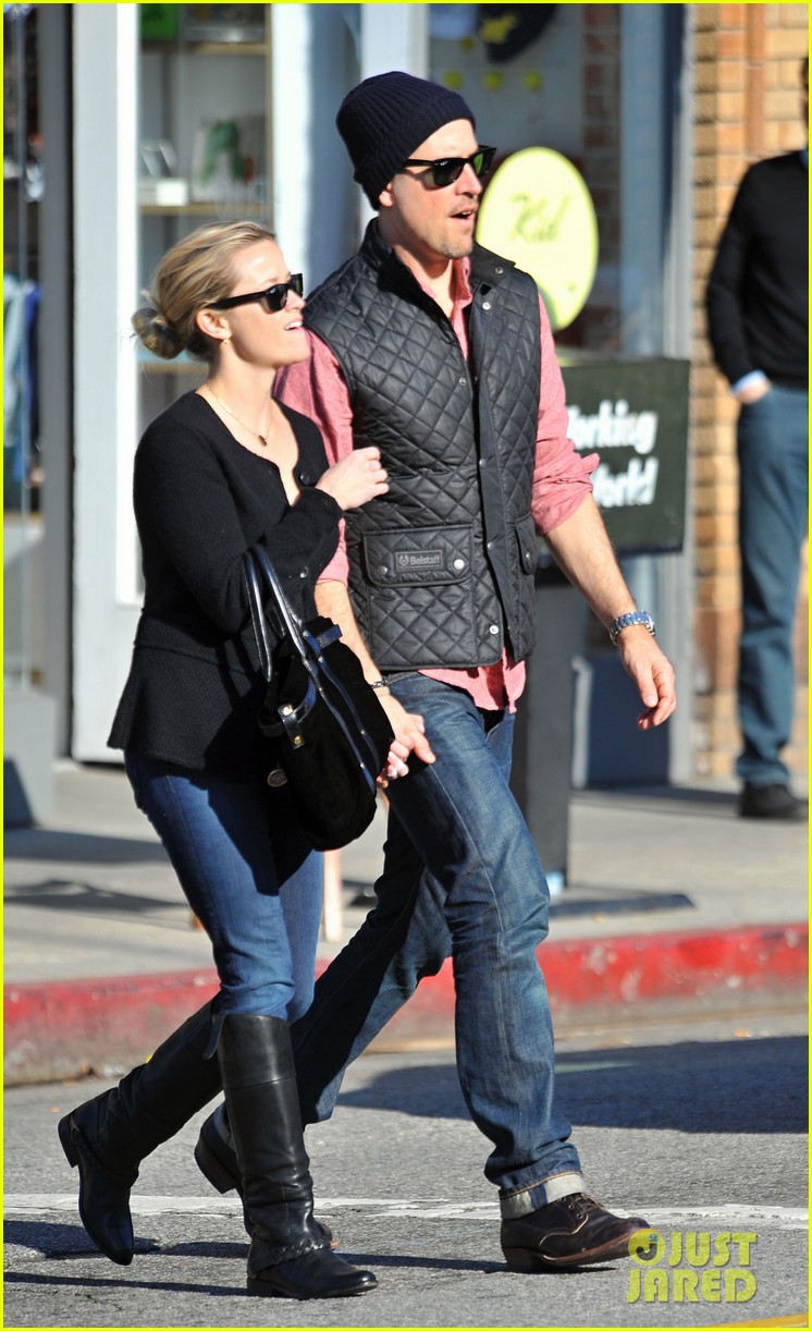 reese witherspoon jim toth christmas shopping 052611153