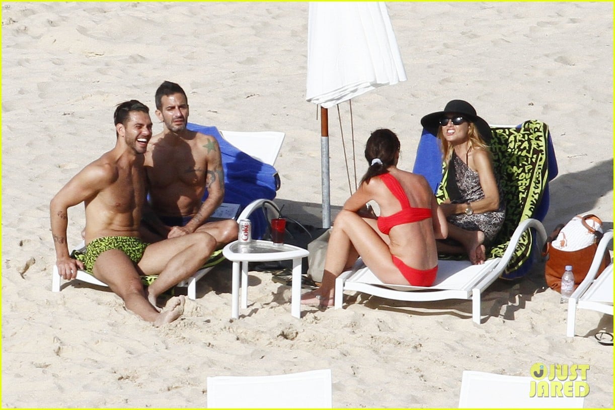 marc jacobs shirtless in st barts on new years day 02