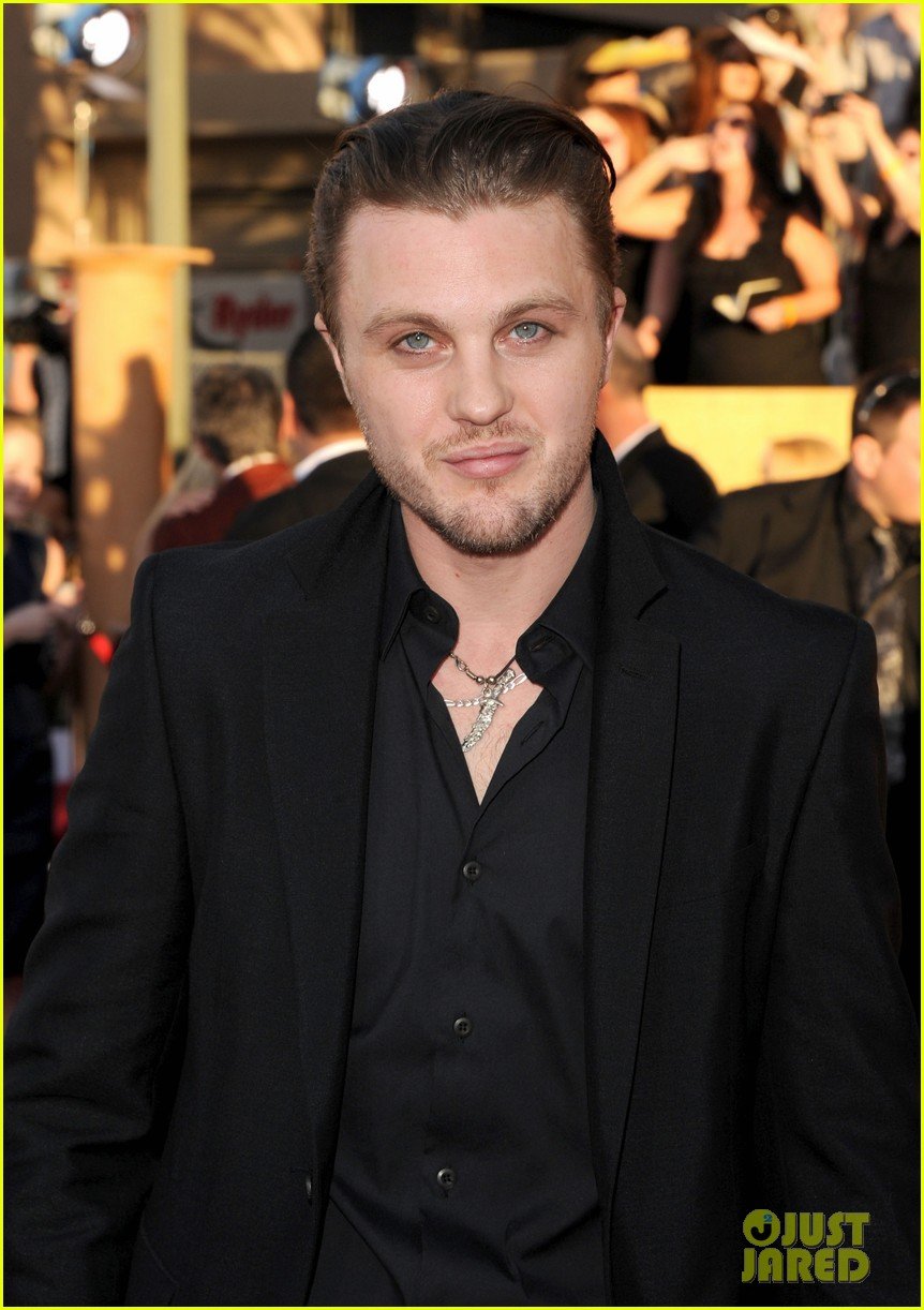 Ashlee Simpson & Vincent Piazza SAG Awards 2012 Red Carpet Photo