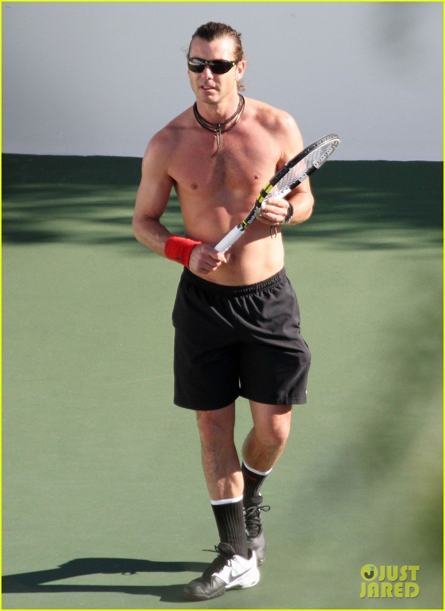 gavin rossdale shirtless tennis player 03