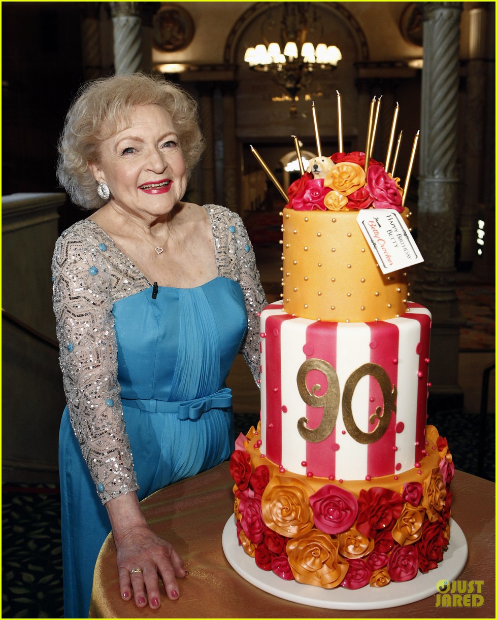 betty white 90th birthday party 03a