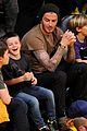 david beckham lakers game with the boys 05