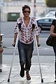 halle berry crutches checking out schools 06