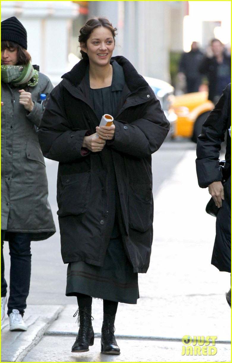 Marion Cotillard & Marcel Cuddle On Set Photo 2627066 Celebrity