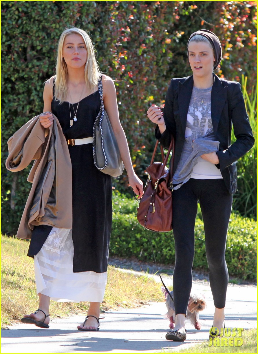 Amber Heard American Rag Shopper! Photo 2625673 Amber Heard Photos