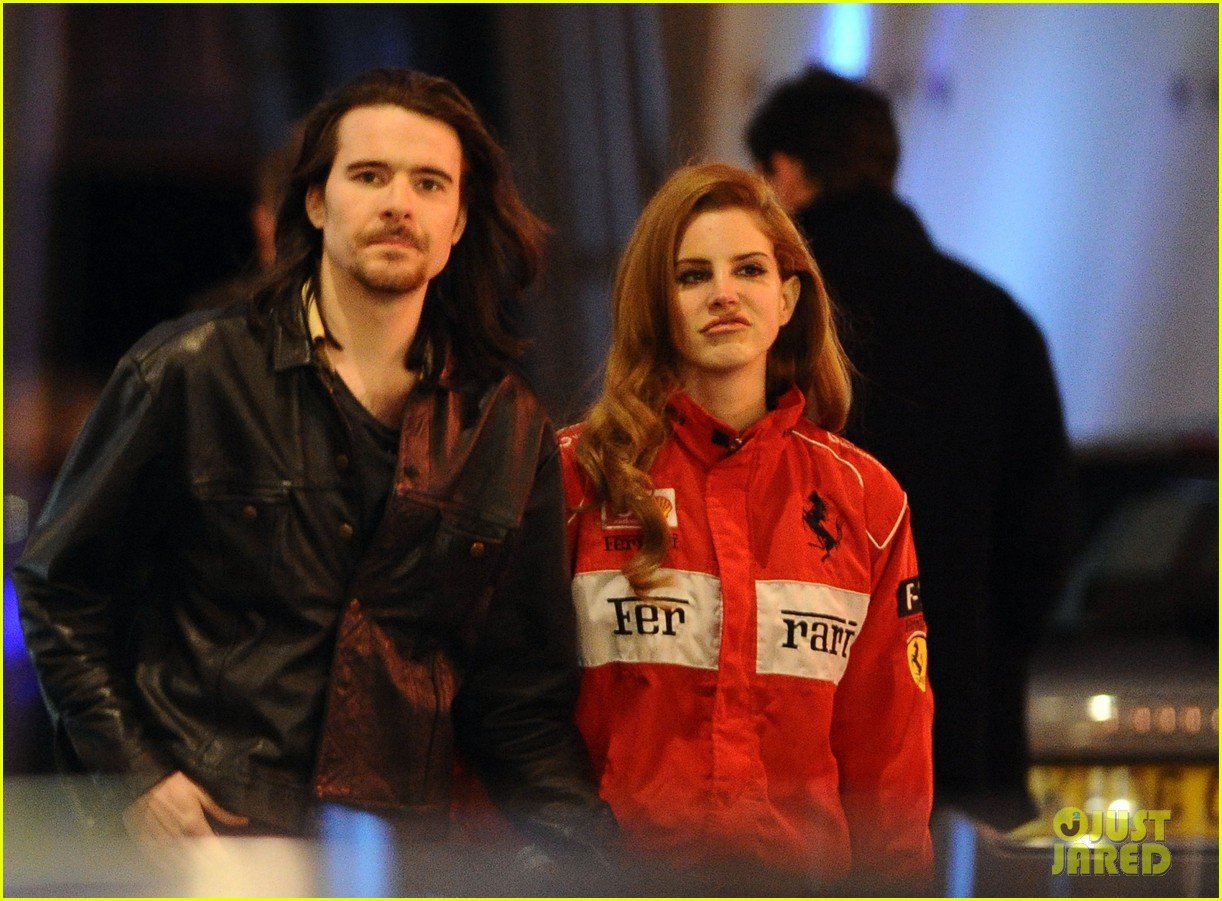 lana del rey london with barrie james oneill 06