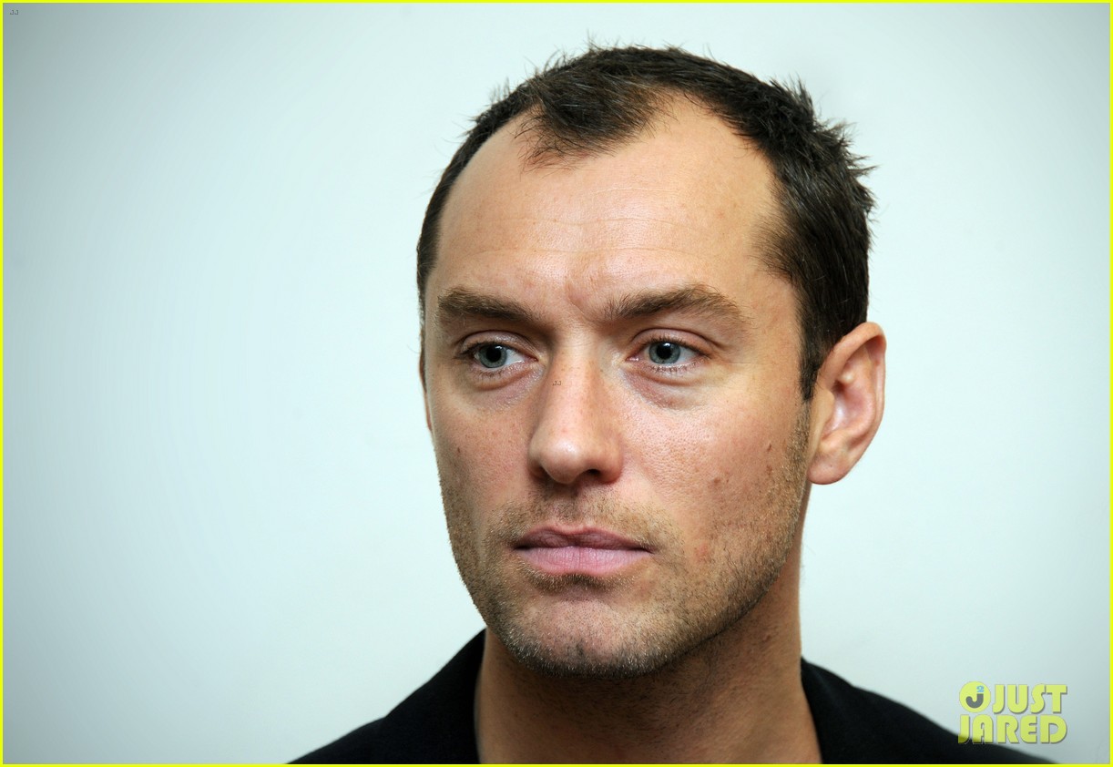 jude law peace one day 10