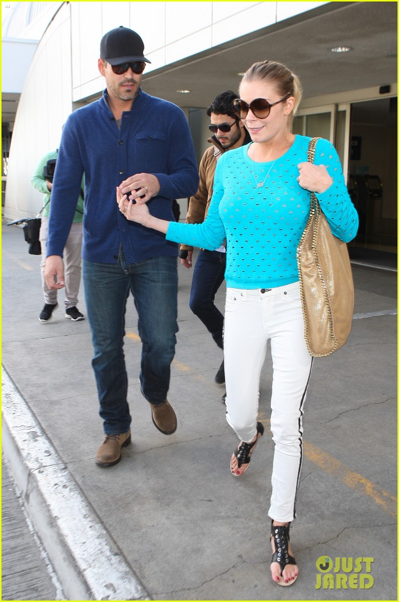 LeannRimes\, image size:811x1222