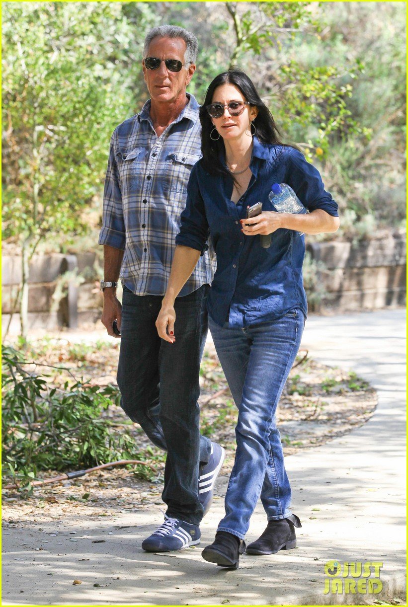 courteney cox cougar town location scouting 03