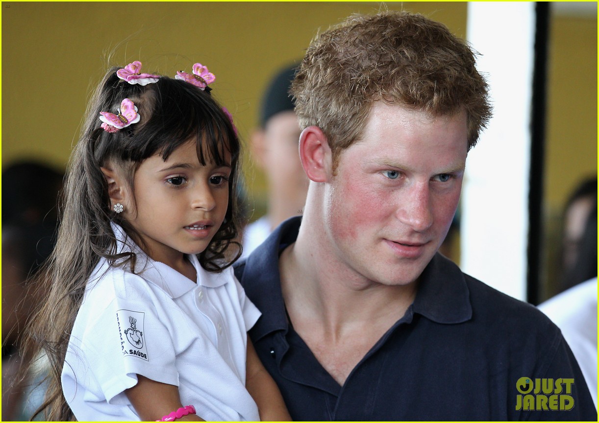 prince harry disguises himself as prince william 052637726