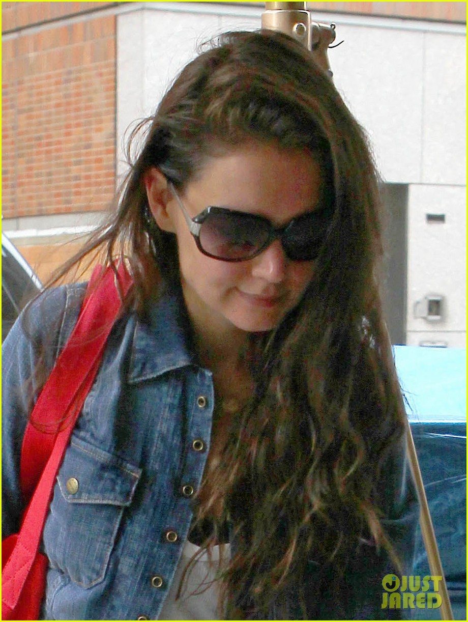 katie holmes back from workout 022642306