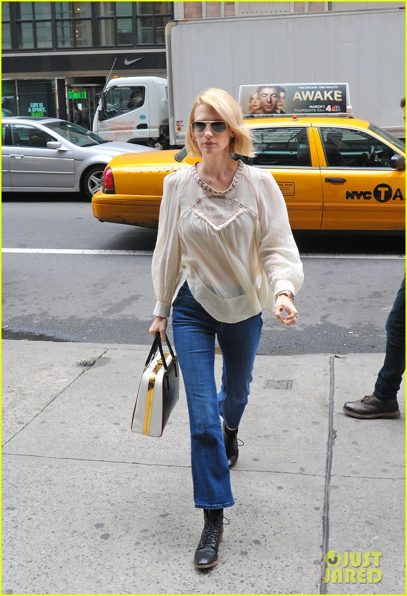 January Jones 'It Was Challenging' Filming 'Mad Men' Pregnant Photo