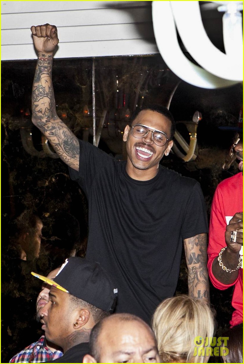chris brown dance party 022652512