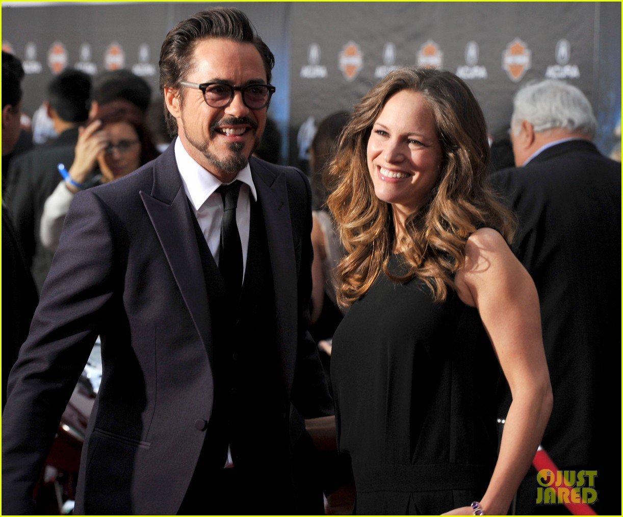 robert downey jr avengers premiere with wife susan 13
