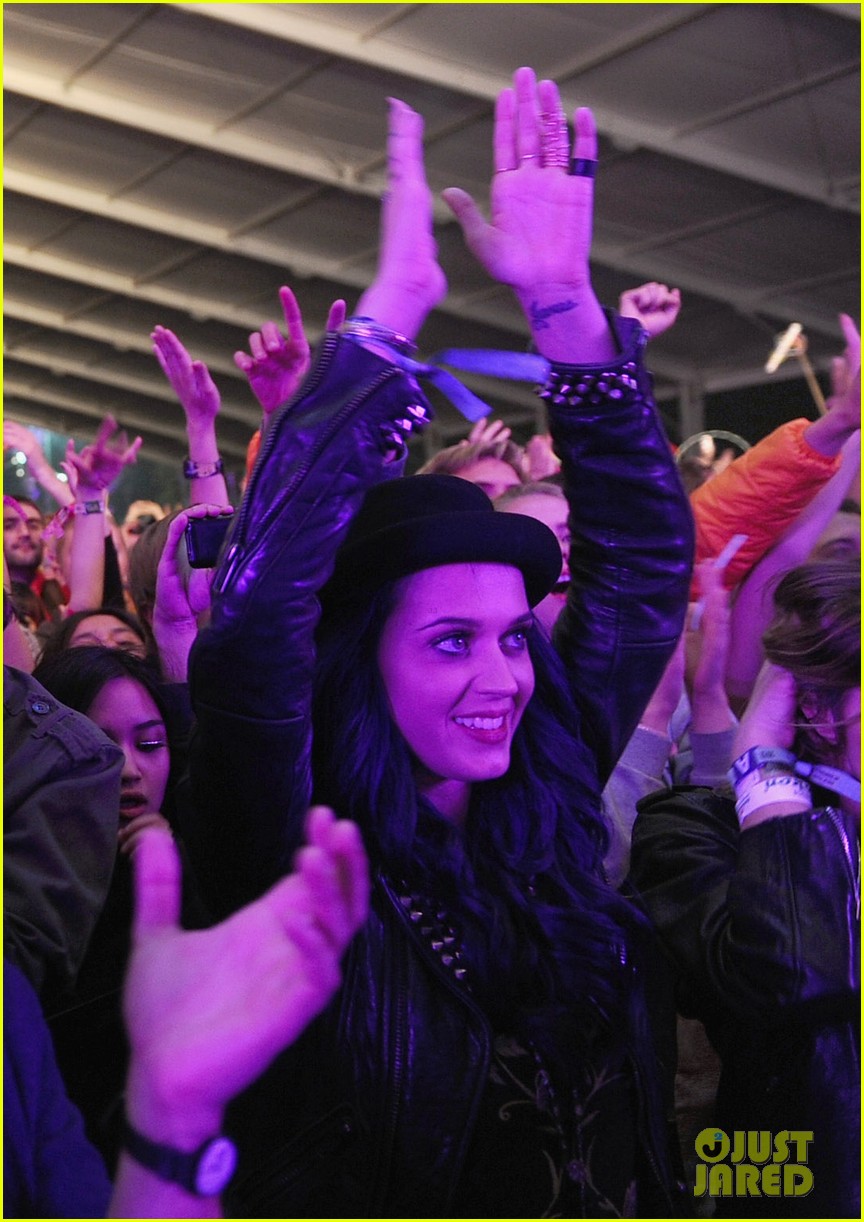 Katy Perry: Jammin' At Coachella!: Photo 2648803 | Katy Perry Photos
