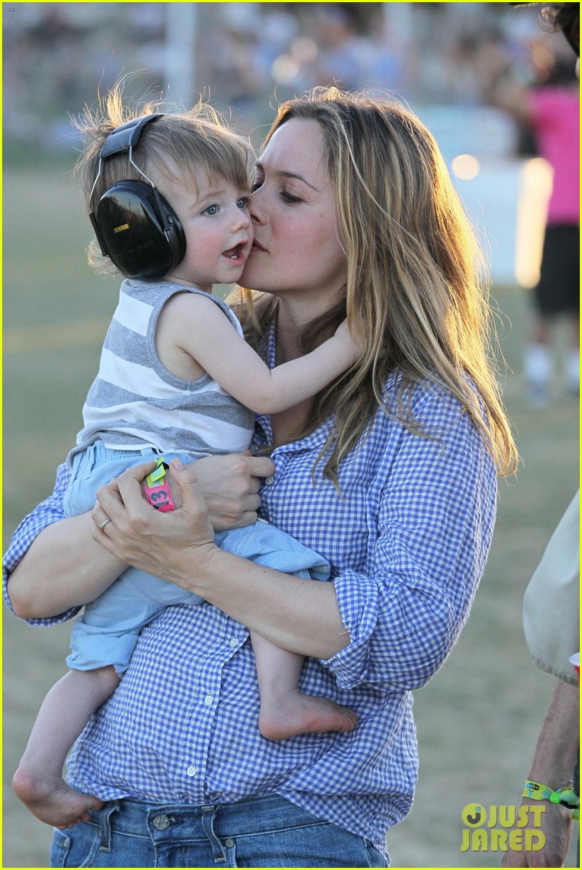 Alicia Silverstone Brings Baby Bear to Coachella Photo 2652329