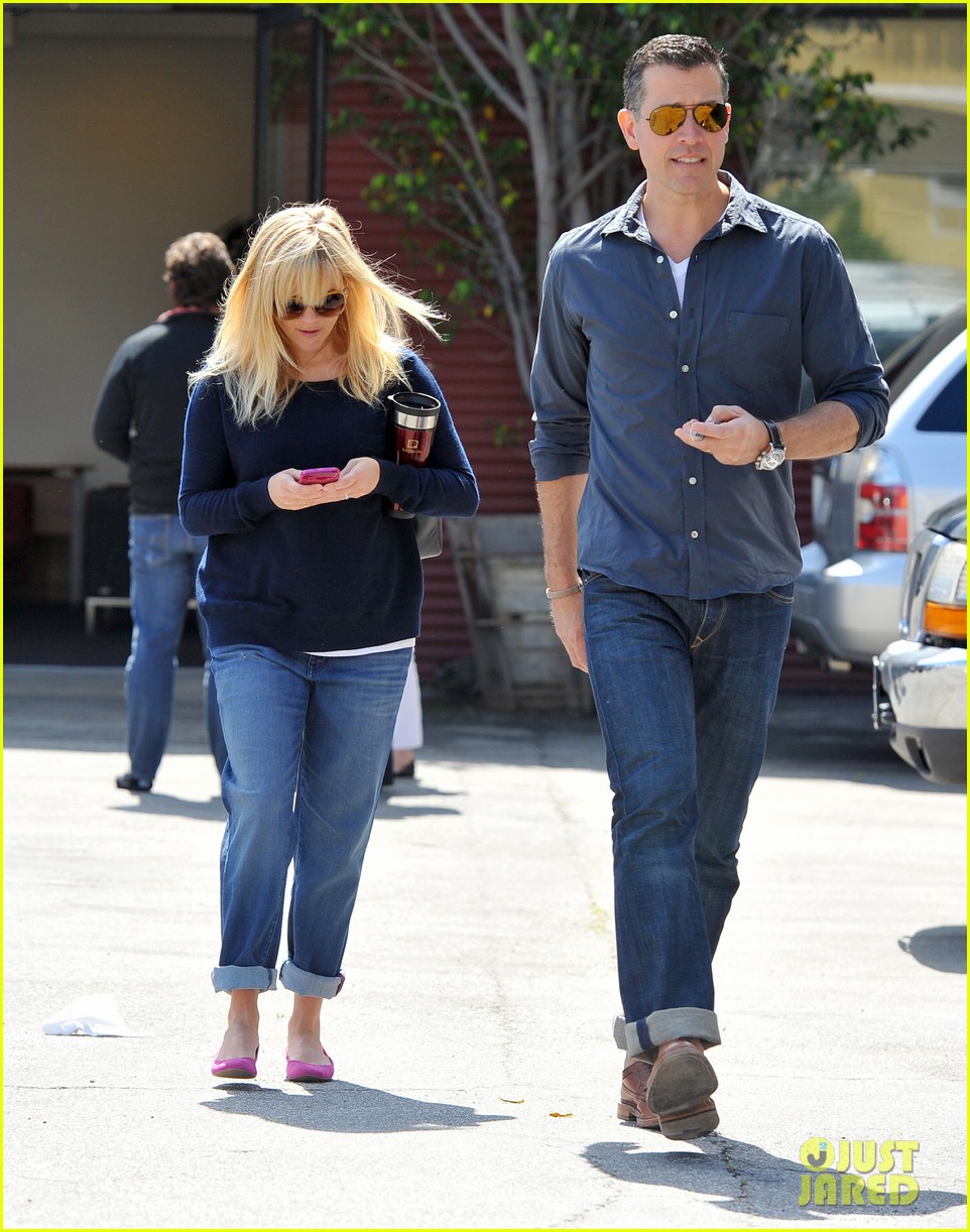 Reese Witherspoon & Jim Toth Abbot Kinney Couple Photo 2649335 Jim