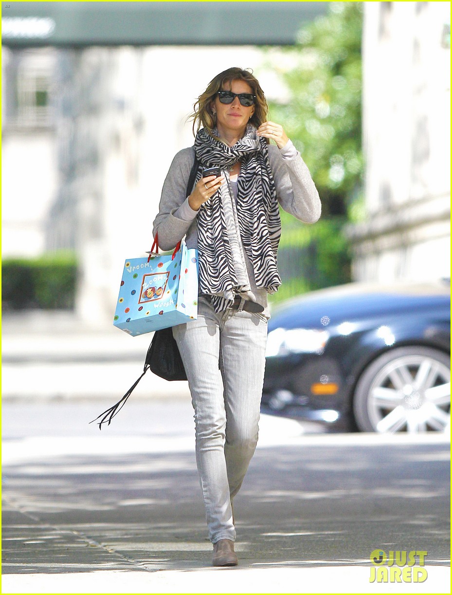 Gisele Bundchen Takes Over The Big Apple!: Photo 2657946 | Gisele ...