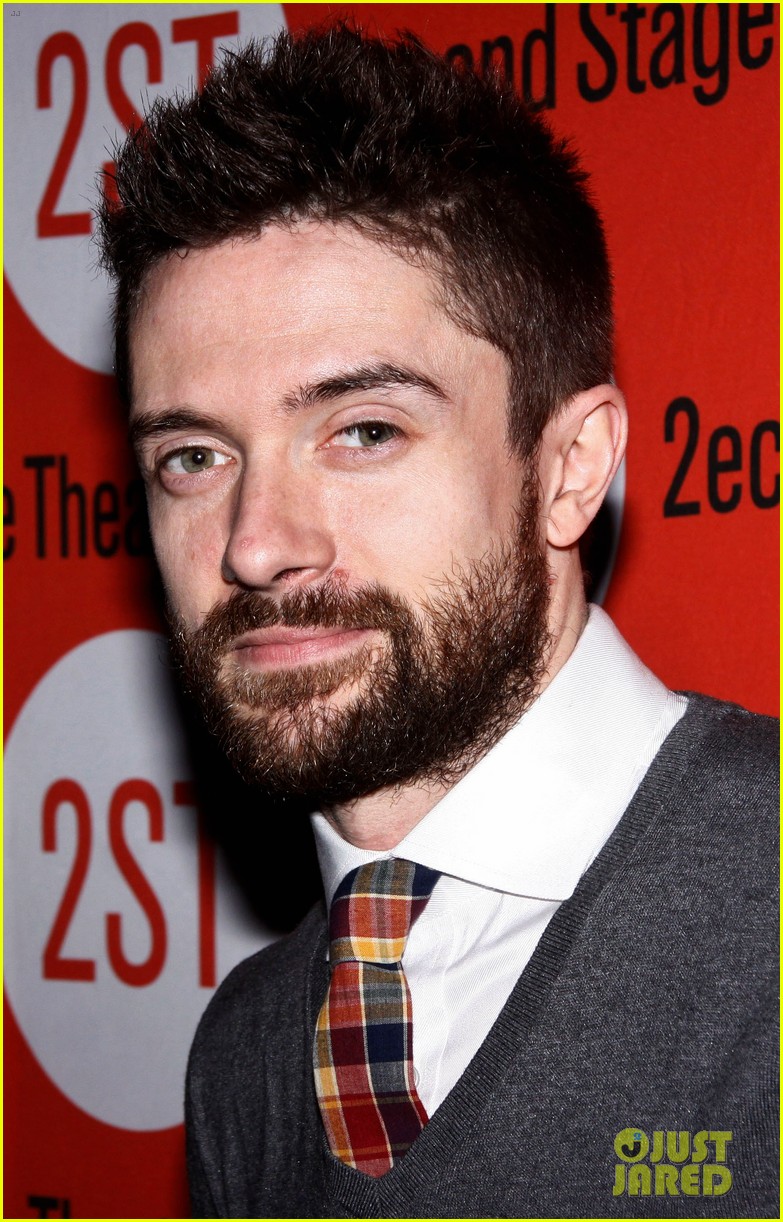 topher grace olivia thirlby lonely no more opening night 022659351