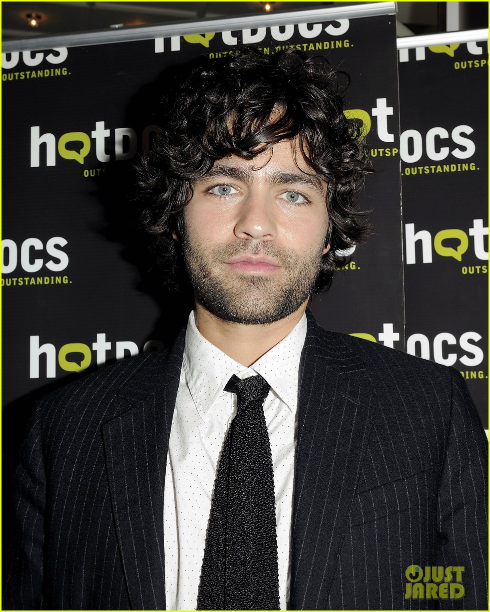 Adrian Grenier: 'My Name Is Faith' Premiere!: Photo 2656713 | Adrian Grenier  Photos | Just Jared: Entertainment News, image size:979x1222
