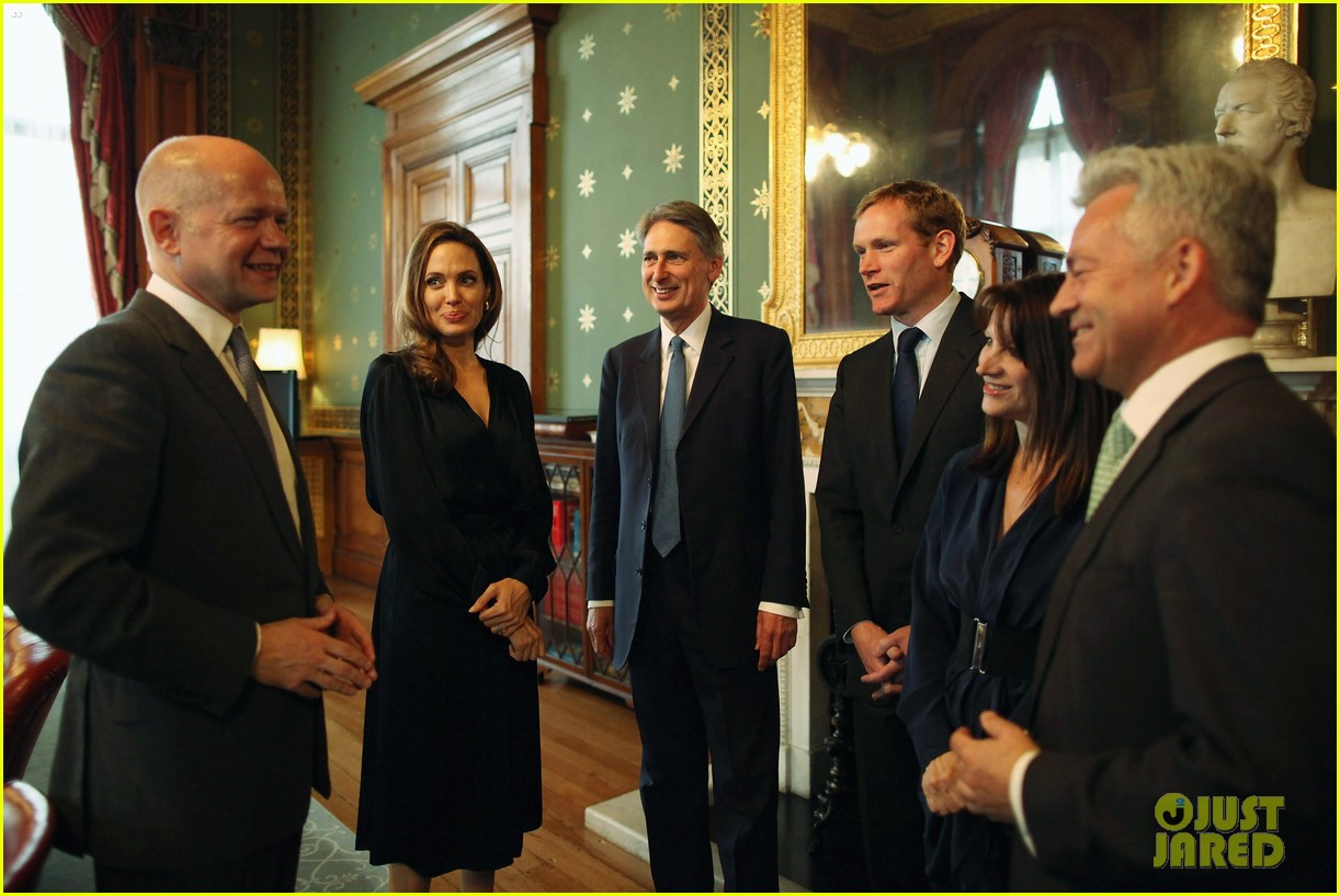 angelina jolie foreign commonwealth office 062668261