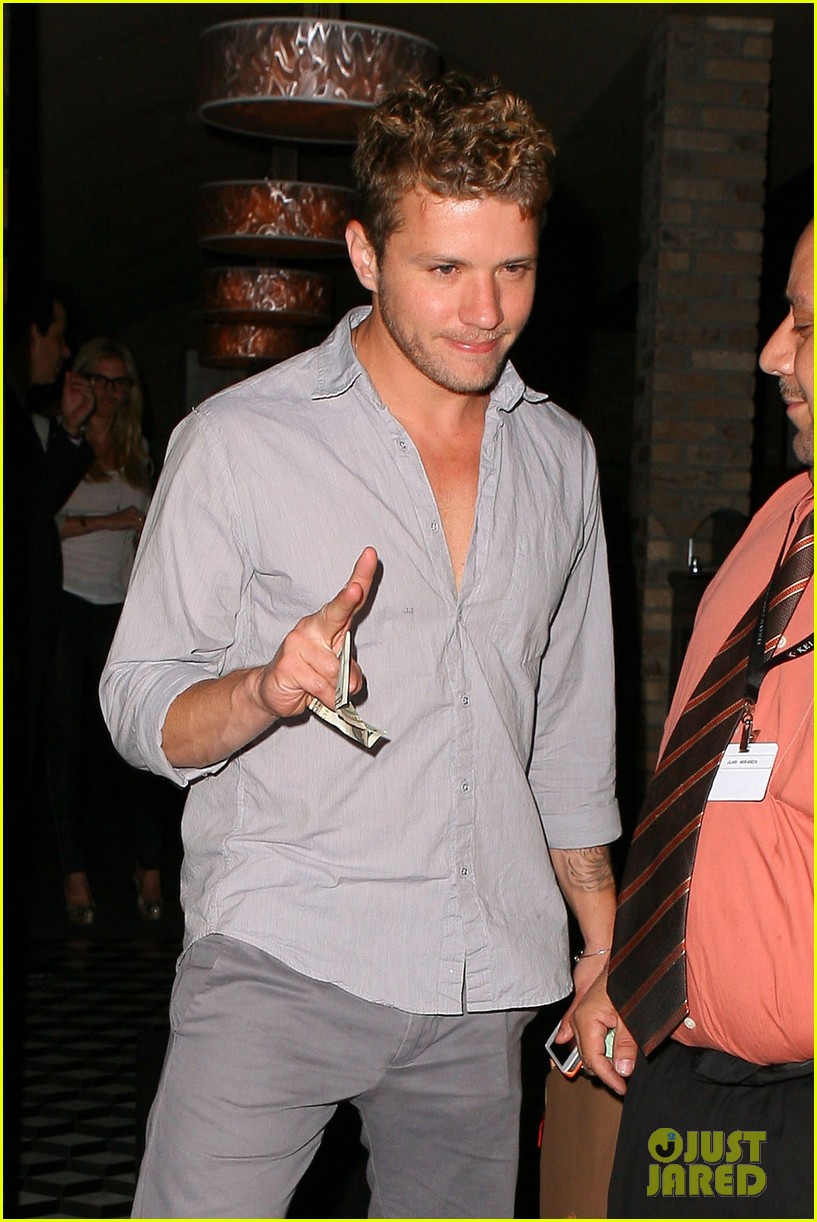 ryan phillippe craigs night out 14