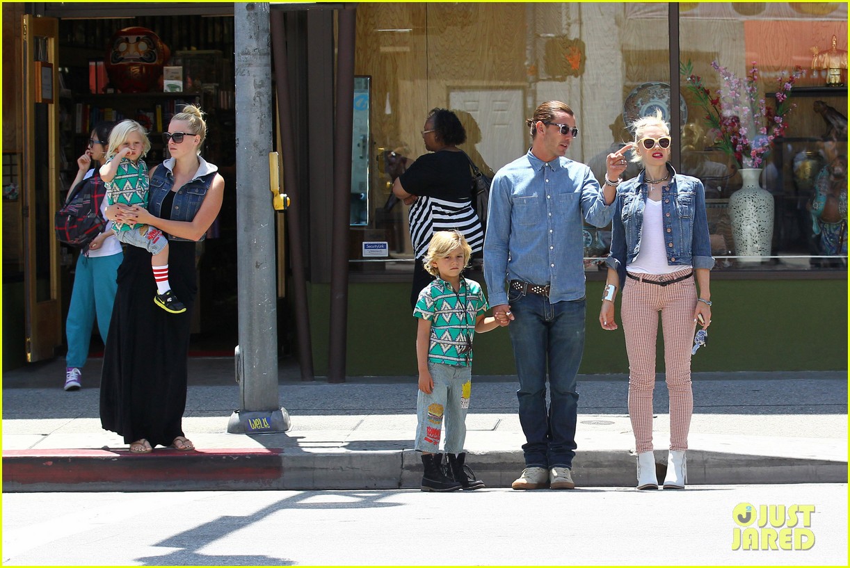 Gwen Stefani 'Happy Mother's Day, Muffins' Photo 2661585 Celebrity