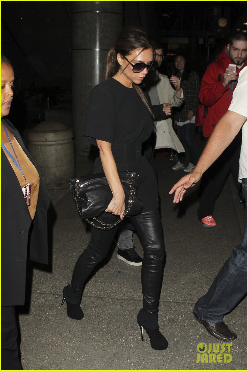 victoria beckham from london to lax 102679982