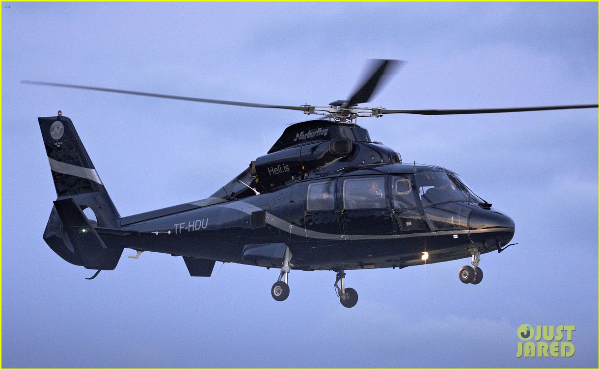 tom cruise post divorce announcement helicopter ride 022681516