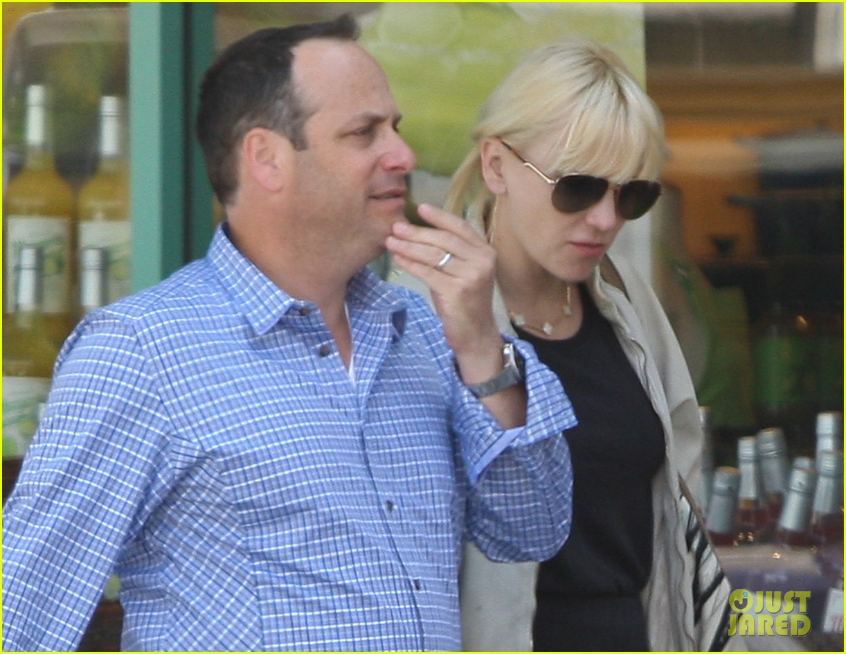 anna faris lunch with pal 052675665
