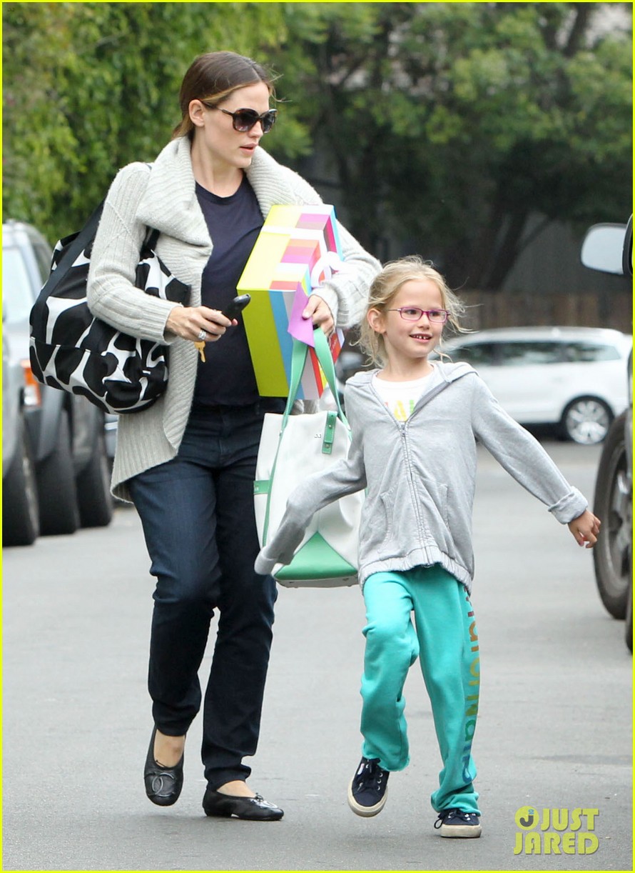 Jennifer Garner Birthday Party with Violet! Photo 2674392 Ben