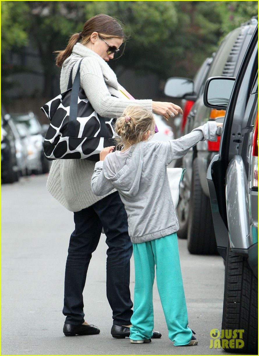 Jennifer Garner Birthday Party with Violet! Photo 2674394 Ben