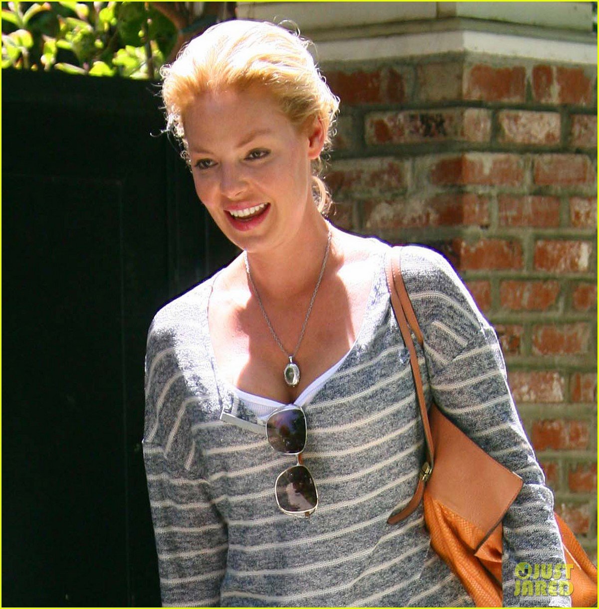 Katherine Heigl 'I'm a Huge Admirer of Shirley Maclaine!' Photo