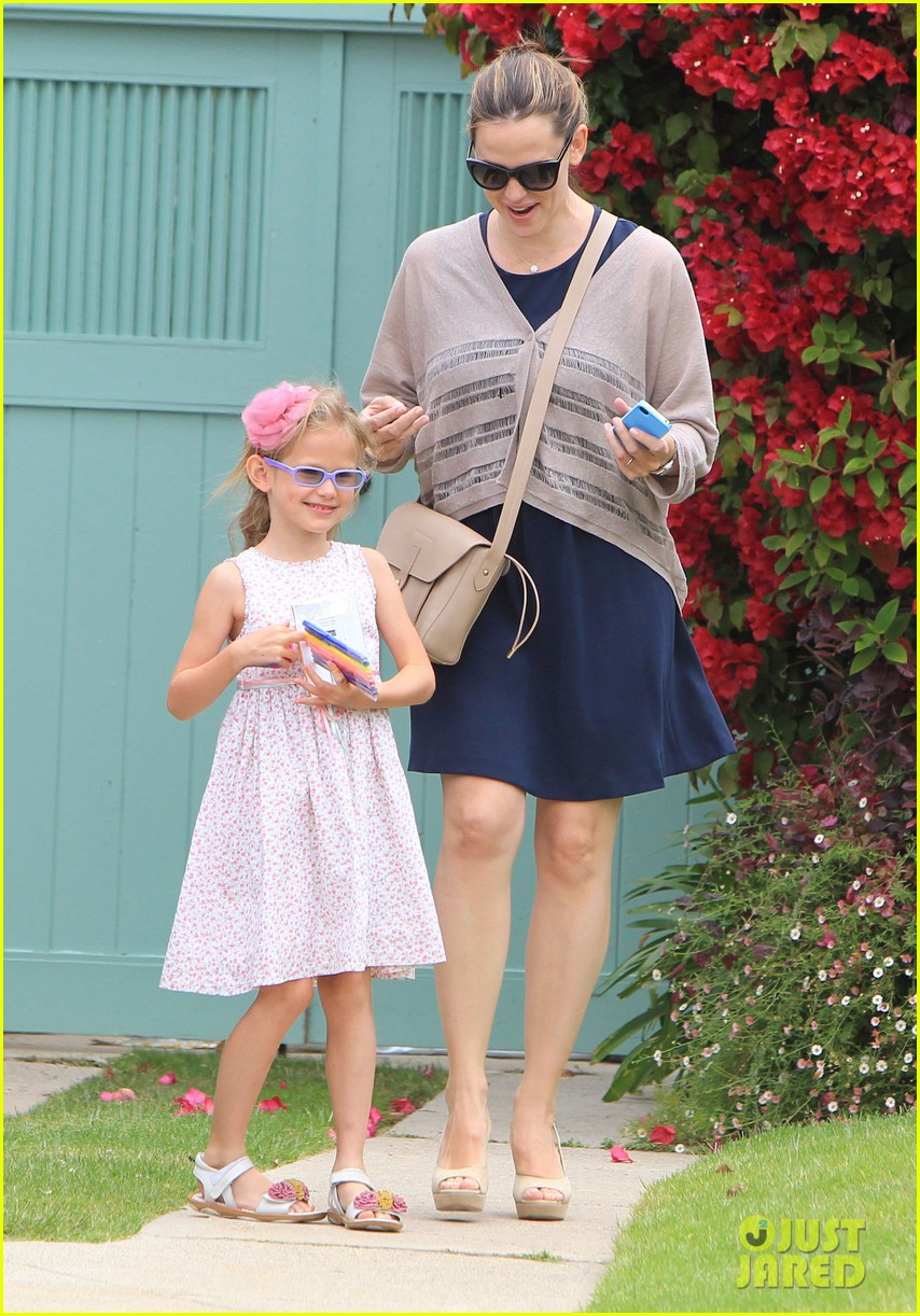Jennifer Garner MotherDaughter Day with Violet Photo 2676059 Ben