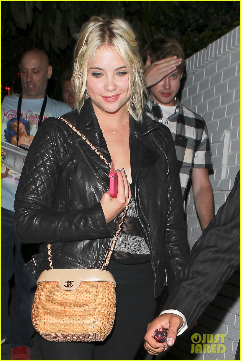 Katy Perry Bootsy Bellows with Justin Bieber & Selena Gomez! Photo(01)