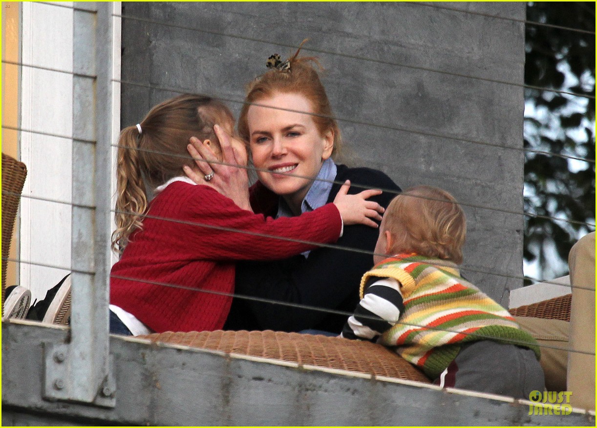 Nicole Kidman: Birthday Kisses from Sunday Rose!: Photo 2677959
