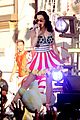 katy perry wide awake performance at part of me premiere 27